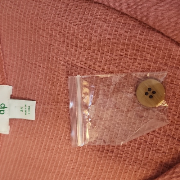 3X Dip brand NWT Button Front Jumper. E14 - Picture 10 of 11